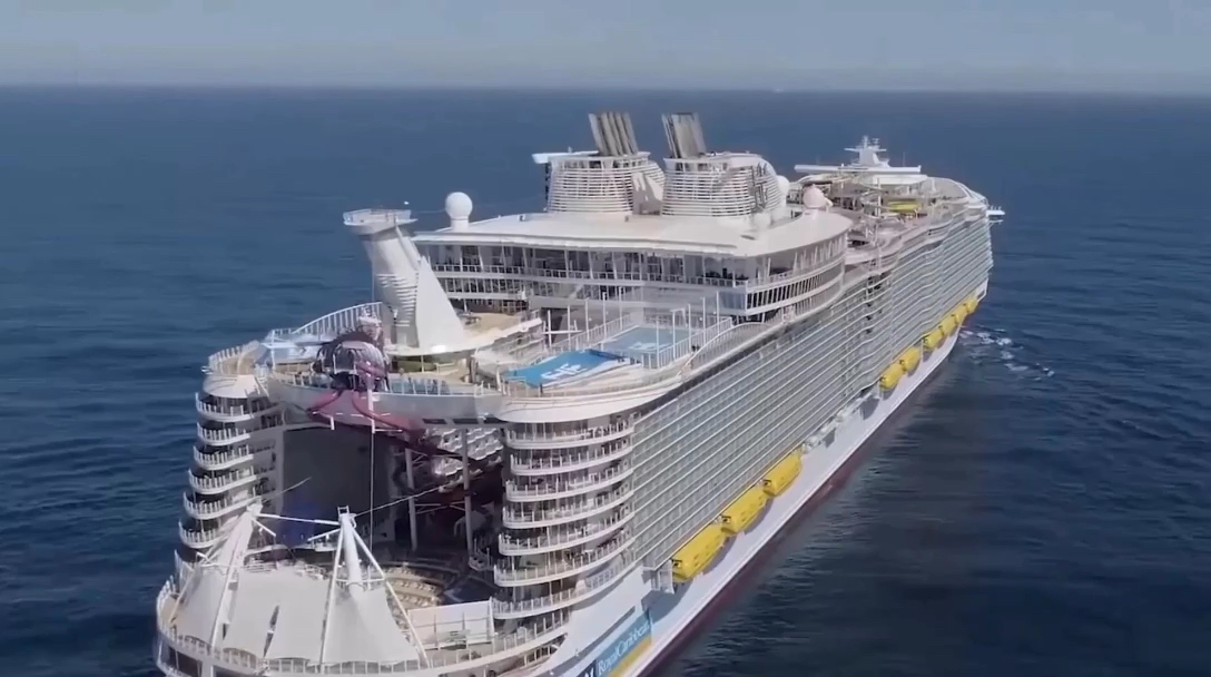 世界上最大的邮轮:海洋和谐号