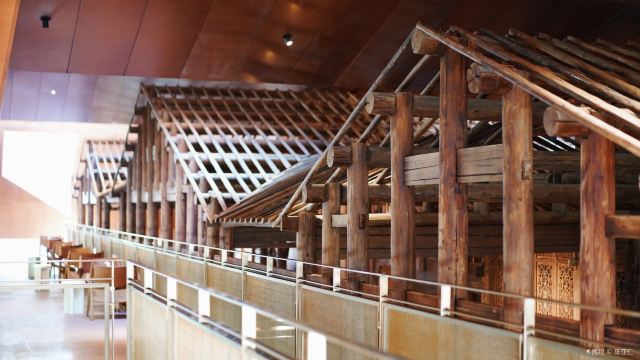 Gallery 4