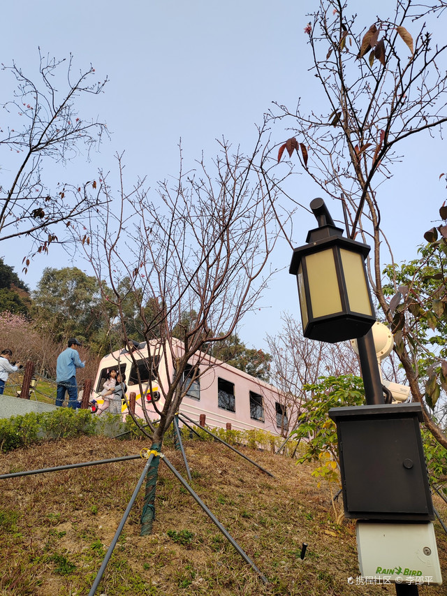 小火车快跑|打卡深圳华英路景观公园