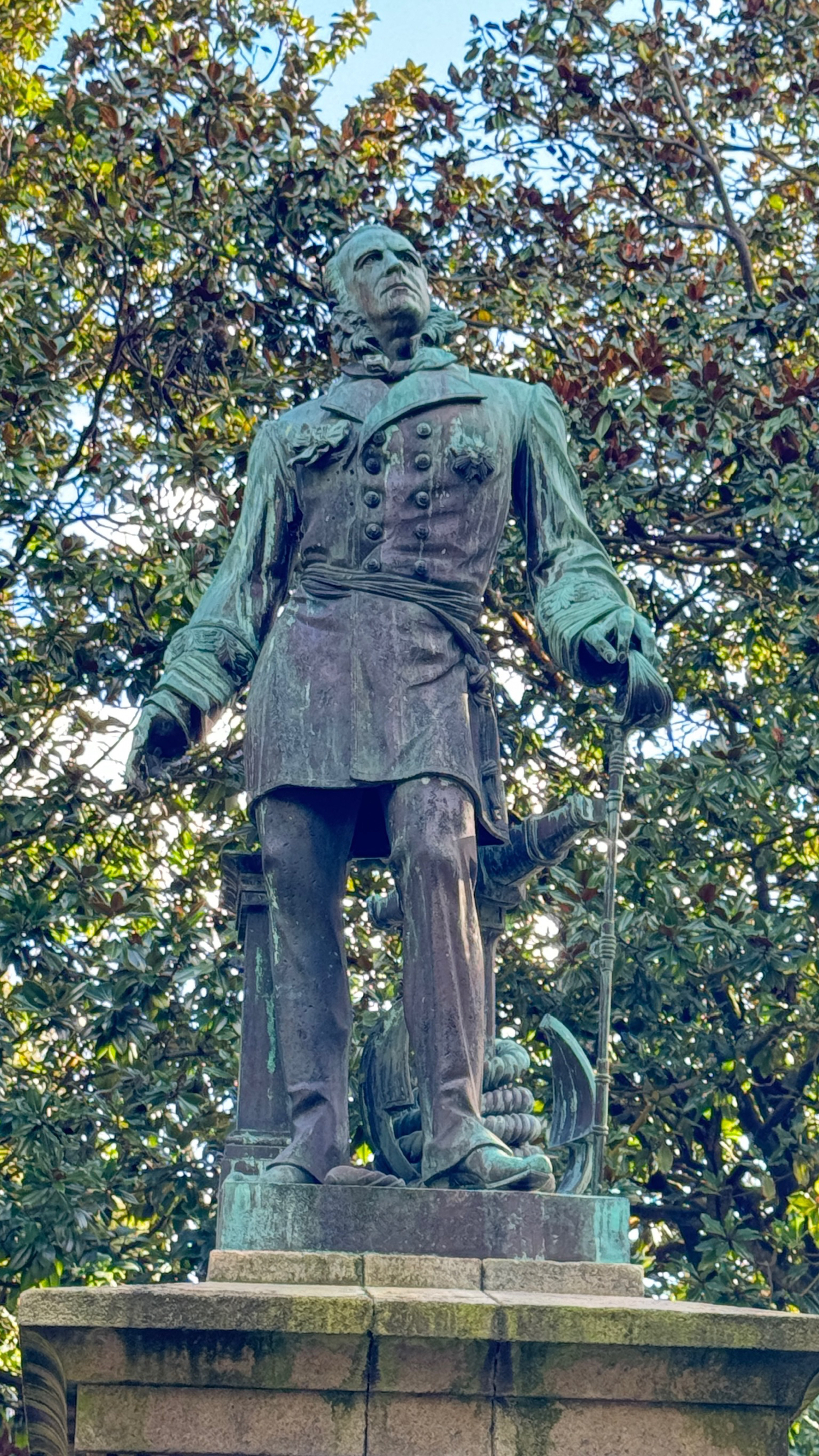费罗尔的维多利亚诺·桑切斯·巴尔卡伊斯特吉雕像Monumen