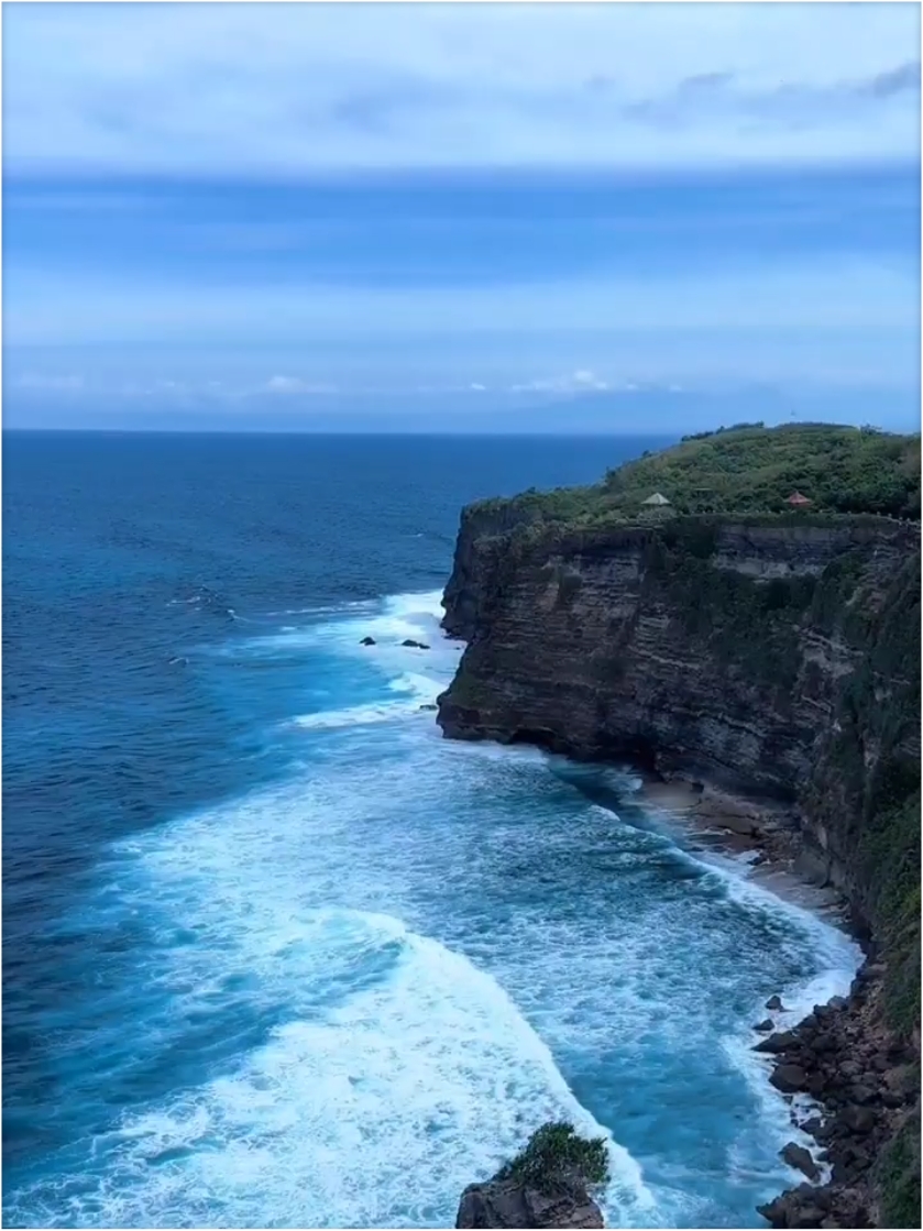 不得不说 太平洋的海就是不一样# 巴厘岛 # 印度尼西亚# 情人崖