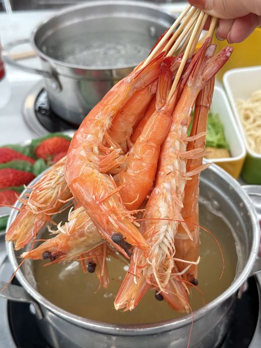 黄金宝海鲜自选火锅