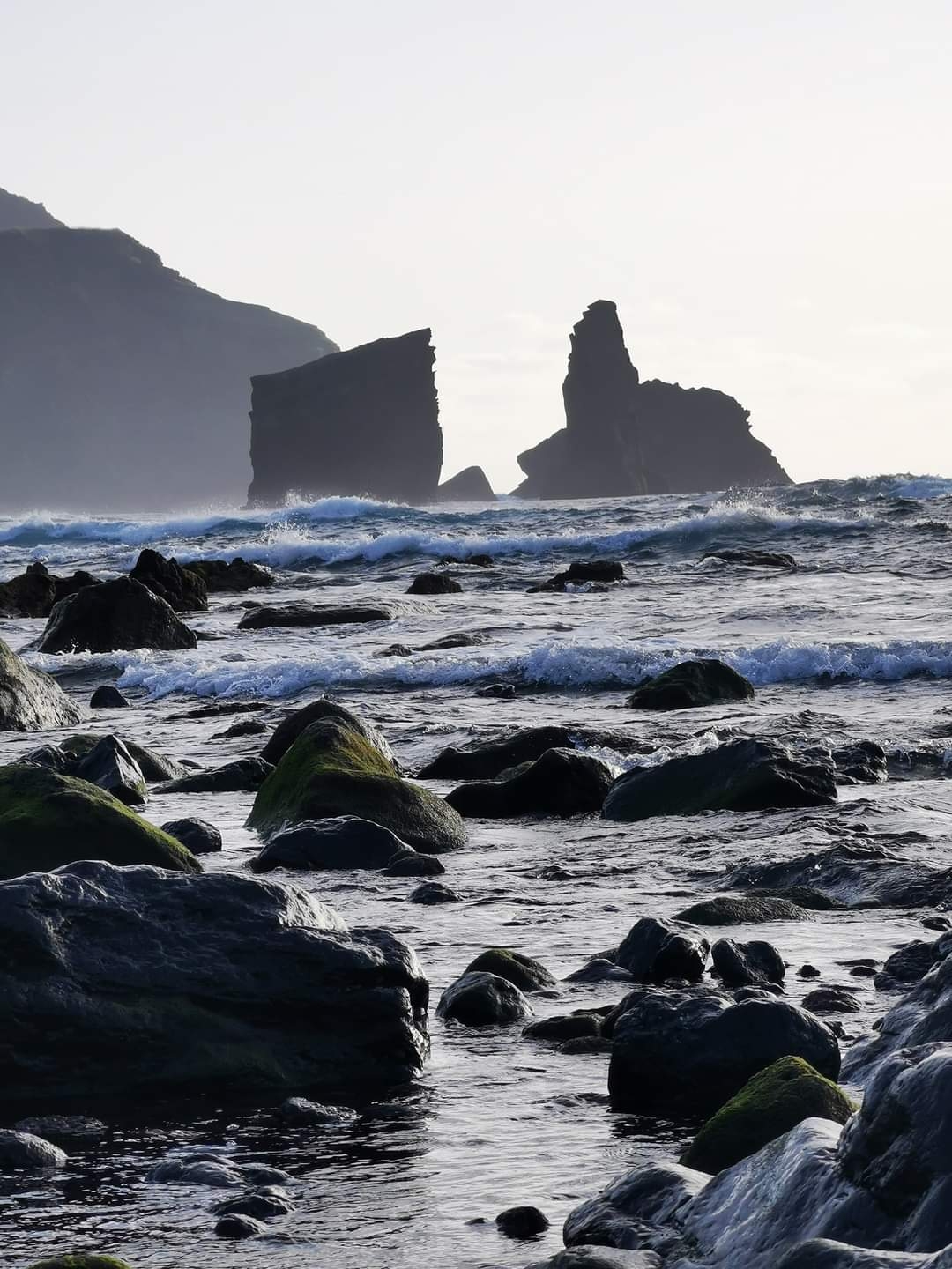 一个充满魅力和神秘感的圣米格尔 (São Miguel),绿色岛