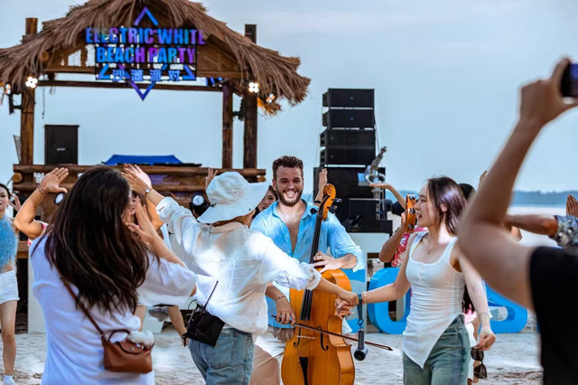 🎶浪漫海岸沙滩派对全攻略,等你来玩!万旅集团5628🌈茂名·浪漫海岸