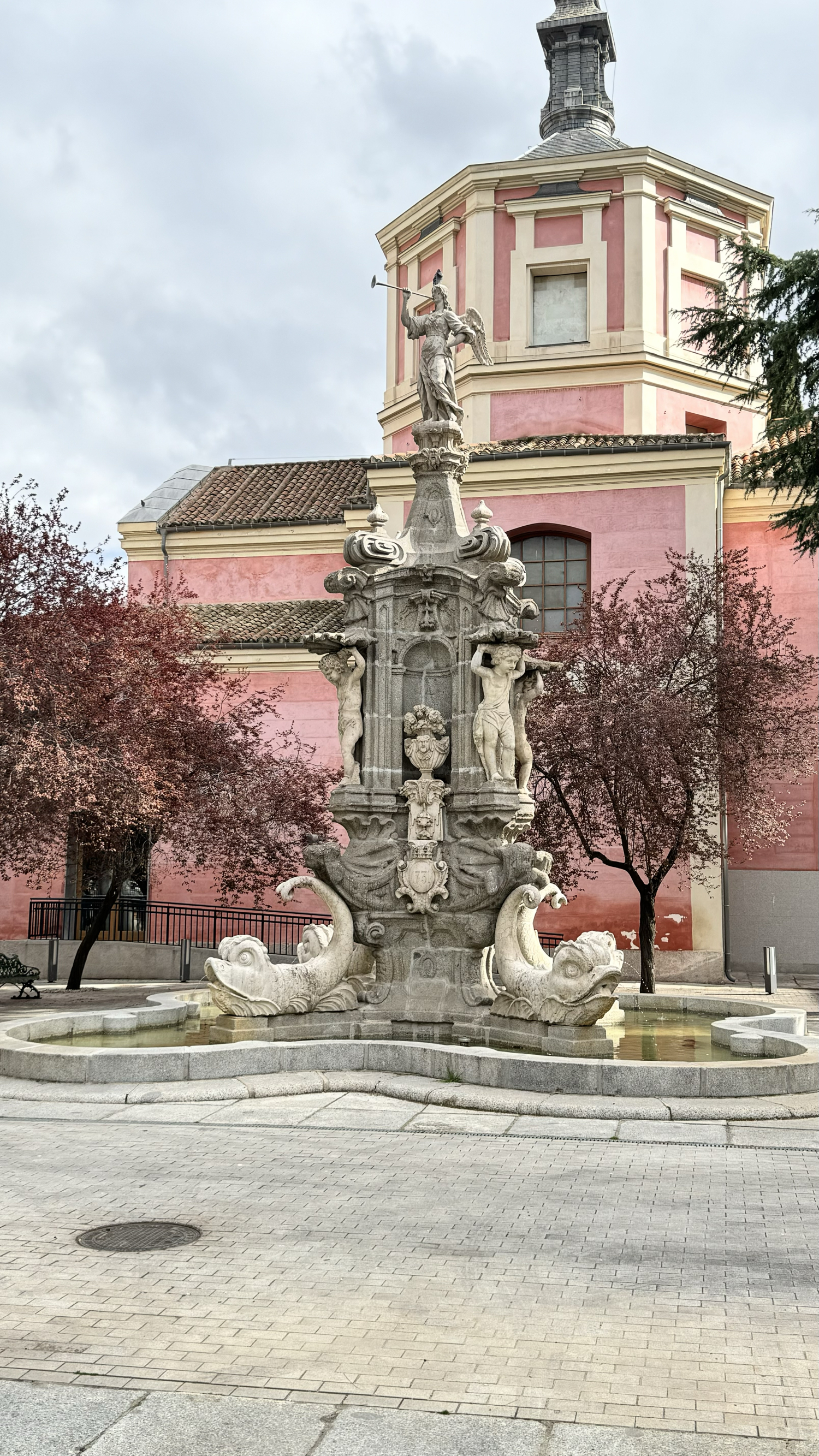 马德里名誉喷泉 Fuente de la Fama
