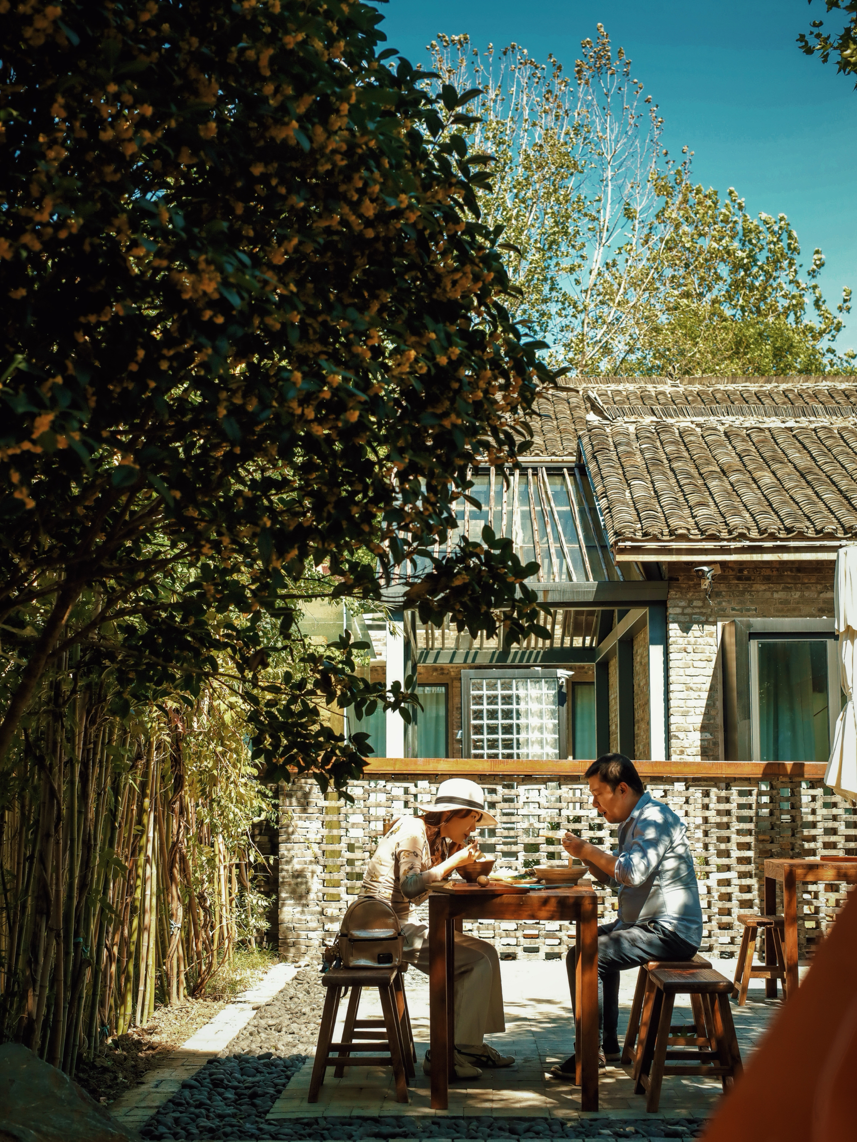 村里面餐厅图片