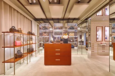 LV The Place Bangkok - Louis Vuitton Visionary Journeys