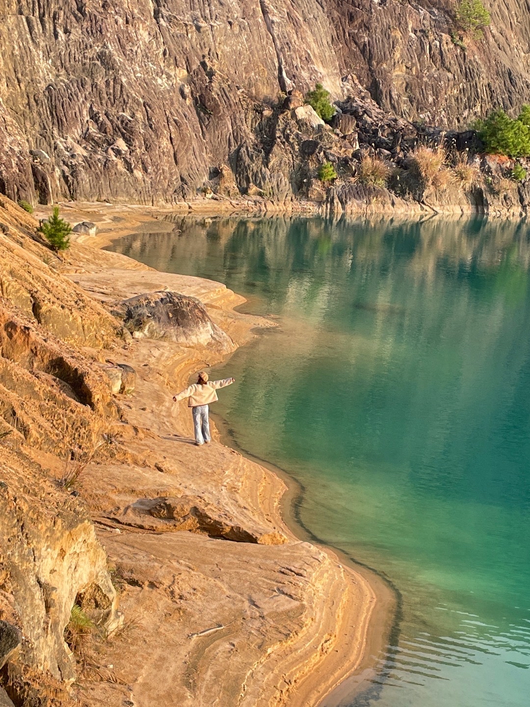 湖南 | 小众景点矿石湖，永州版“可可托海”🌊