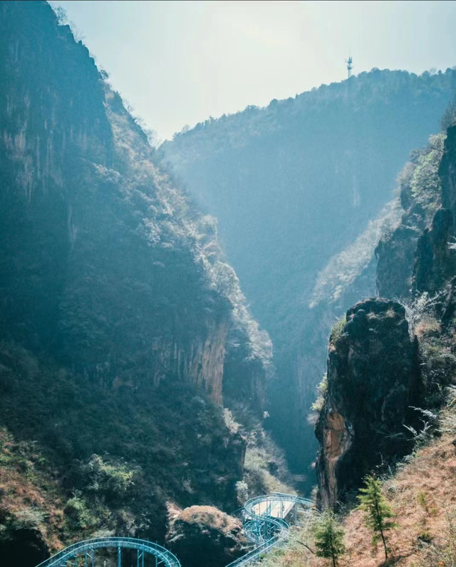 雨碌大地缝:探寻隐藏在深山的地质奇观