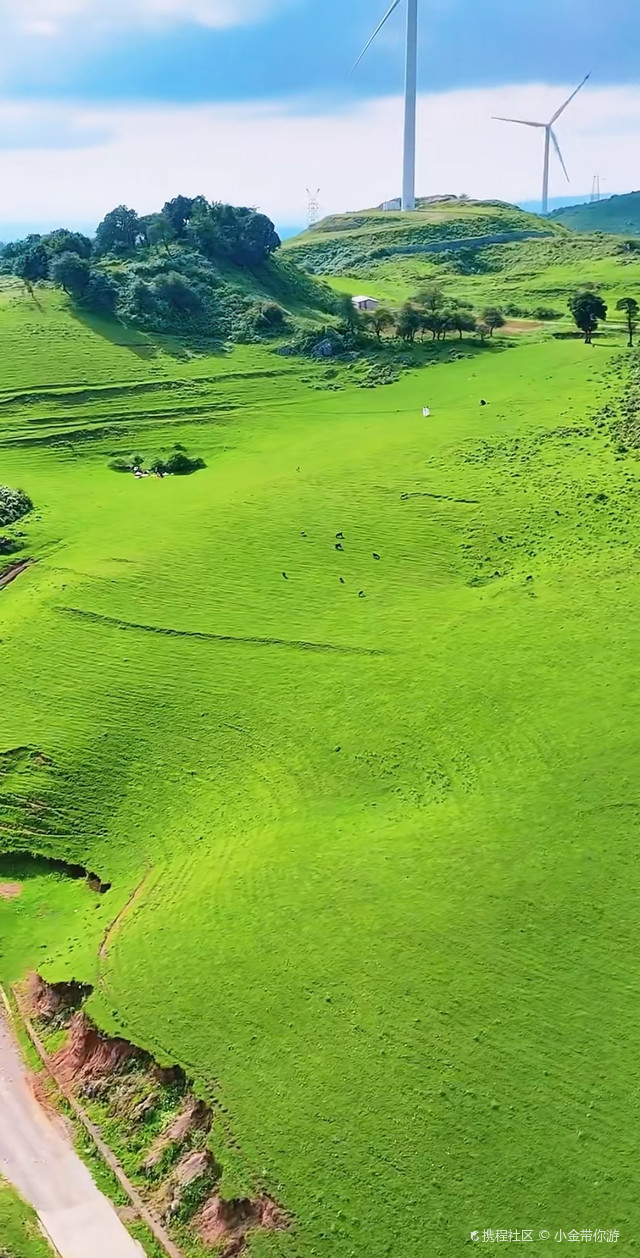 舍得草场位于云南省文山壮族苗族自治州丘北县舍得彝族乡舍得村
