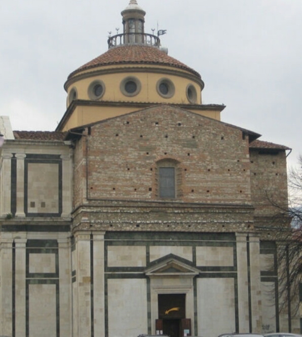 探索信仰与艺术交汇之地：卡塞耶斯的圣霍安教堂