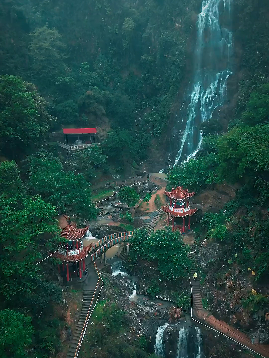 隐居仙游山间之中仙湖洞 雨后瀑布飞流直下三千尺 #看瀑布的好地方