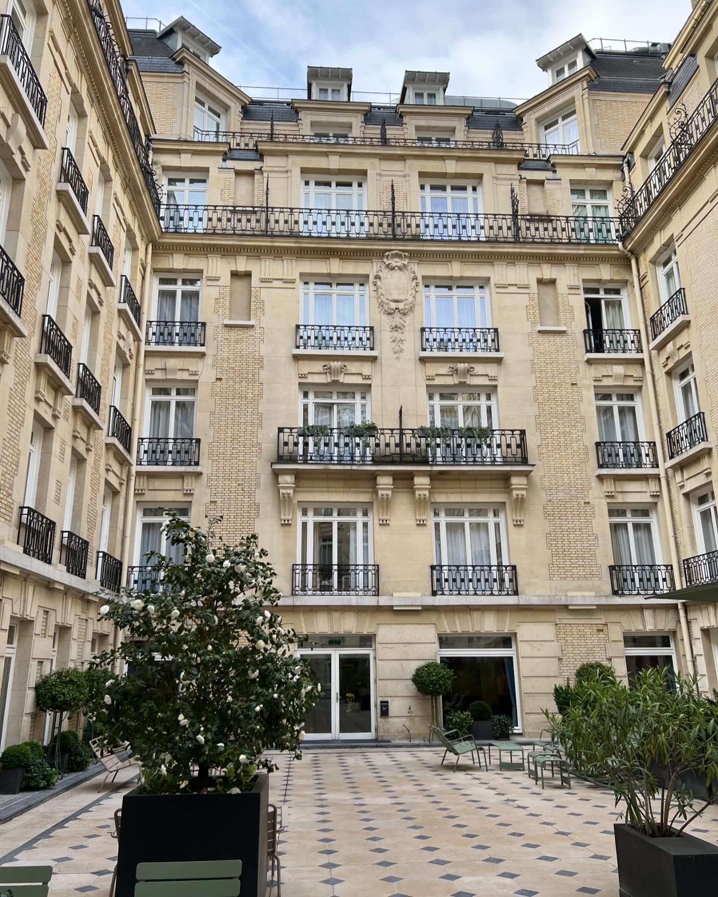 巴黎性价比酒店——辉盛阁国际公寓