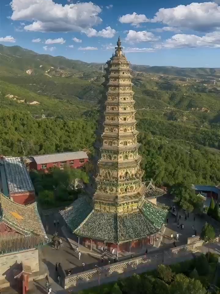 |||中国四大名塔之一——飞虹塔位于山东省临汾市洪洞县广胜寺