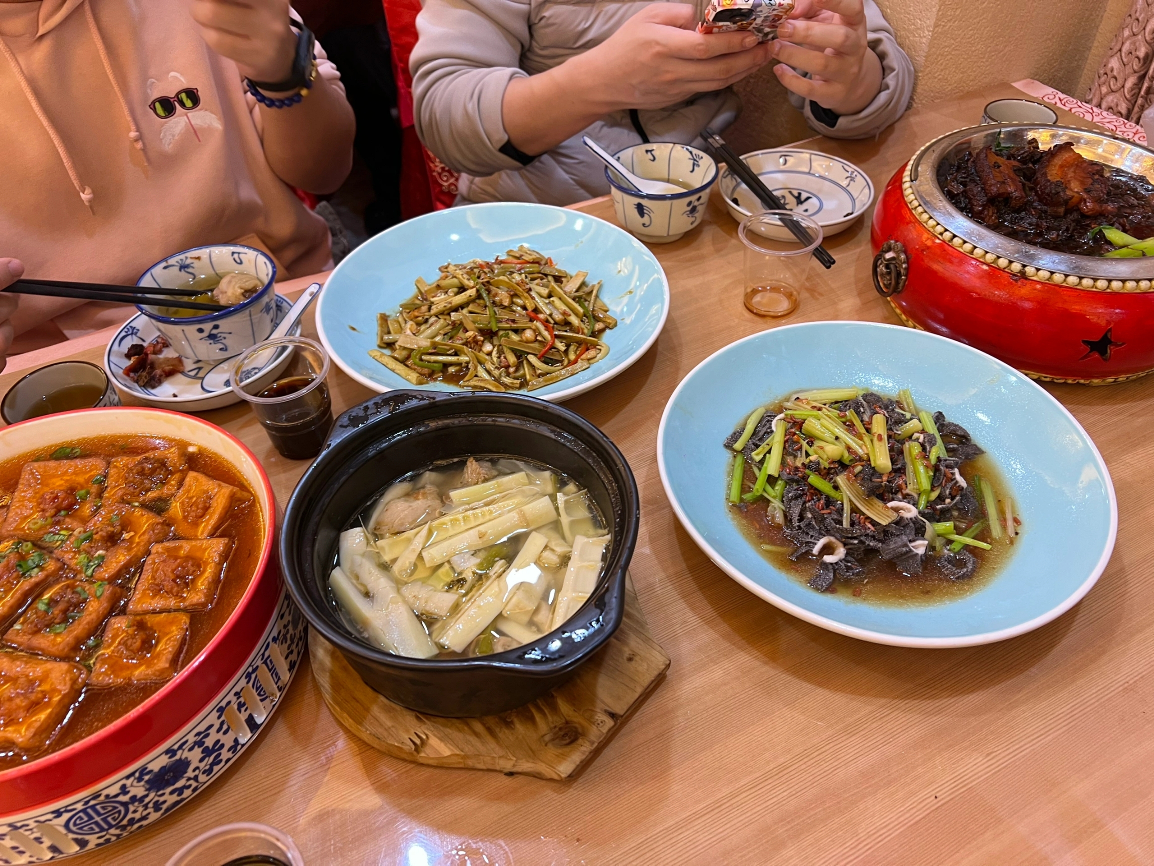 洪屋雪花冰室(凌风西路店)