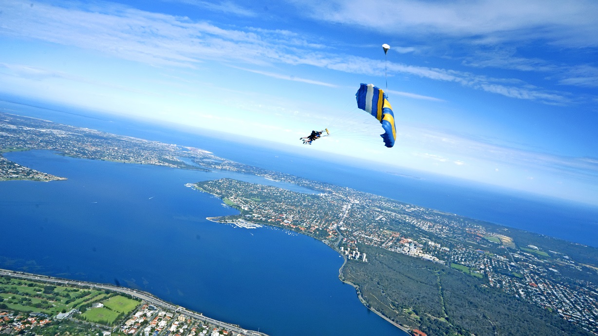 来西澳，体验心跳加速Skydive！