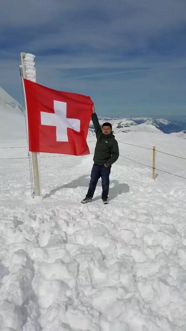 瑞士行