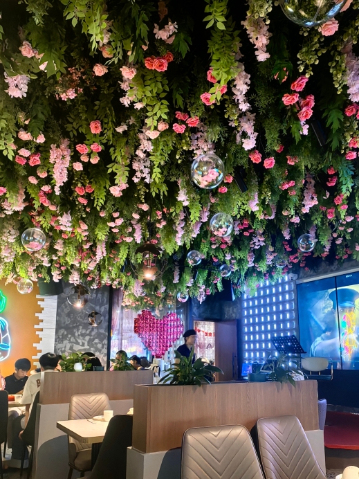 吃到黑栗甜音乐餐厅