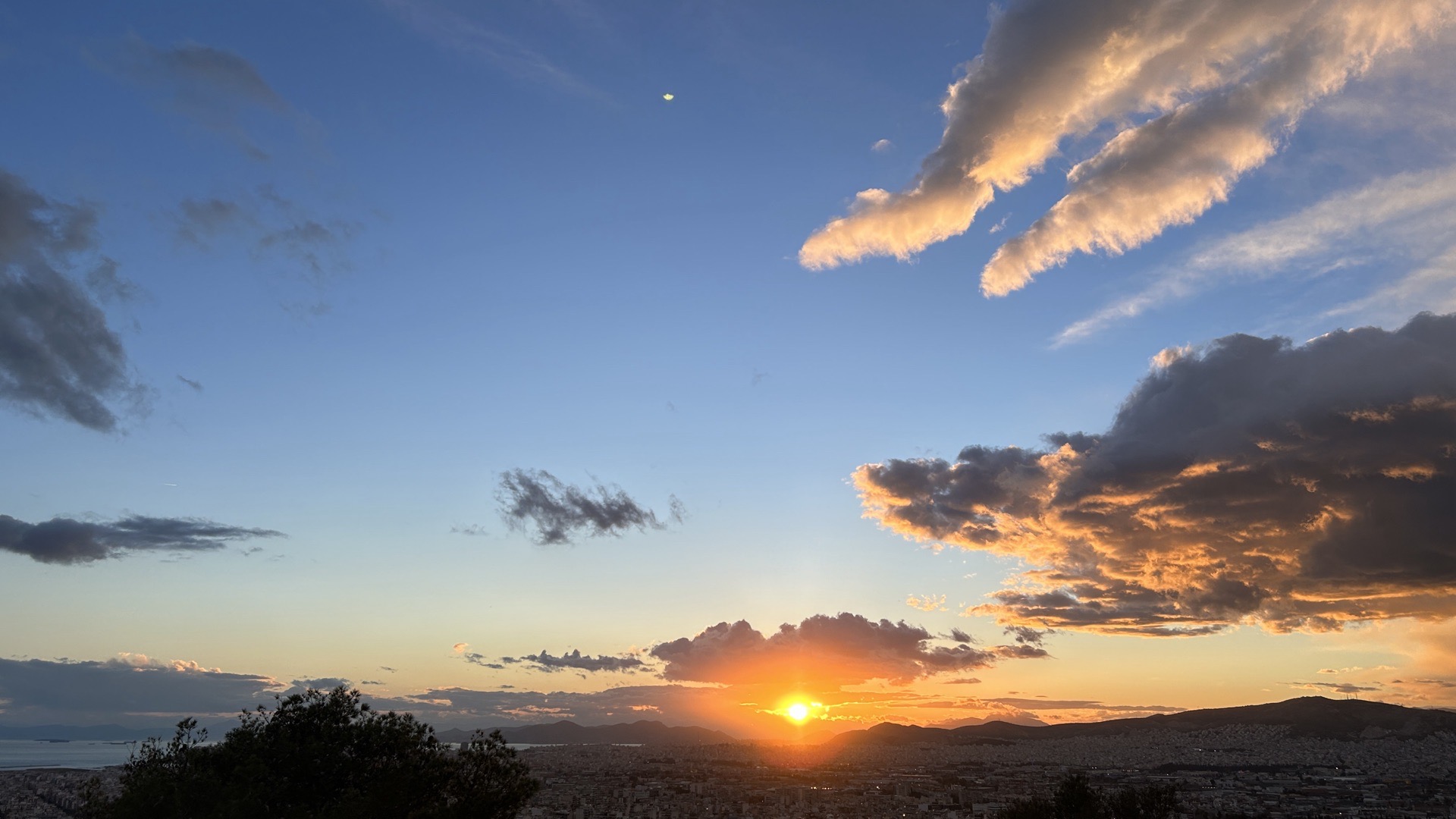 雅典-在Philopappos山上看卫城日落