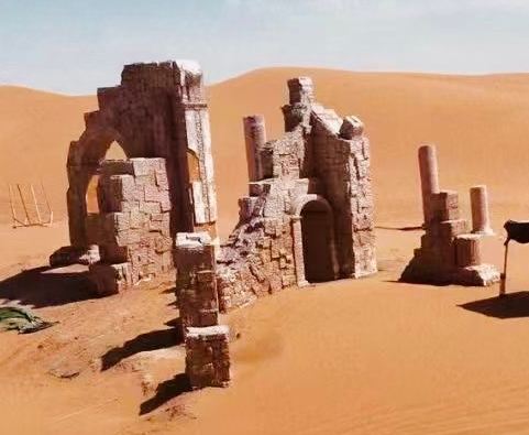 沙漠中的神秘遗迹-罗马柱