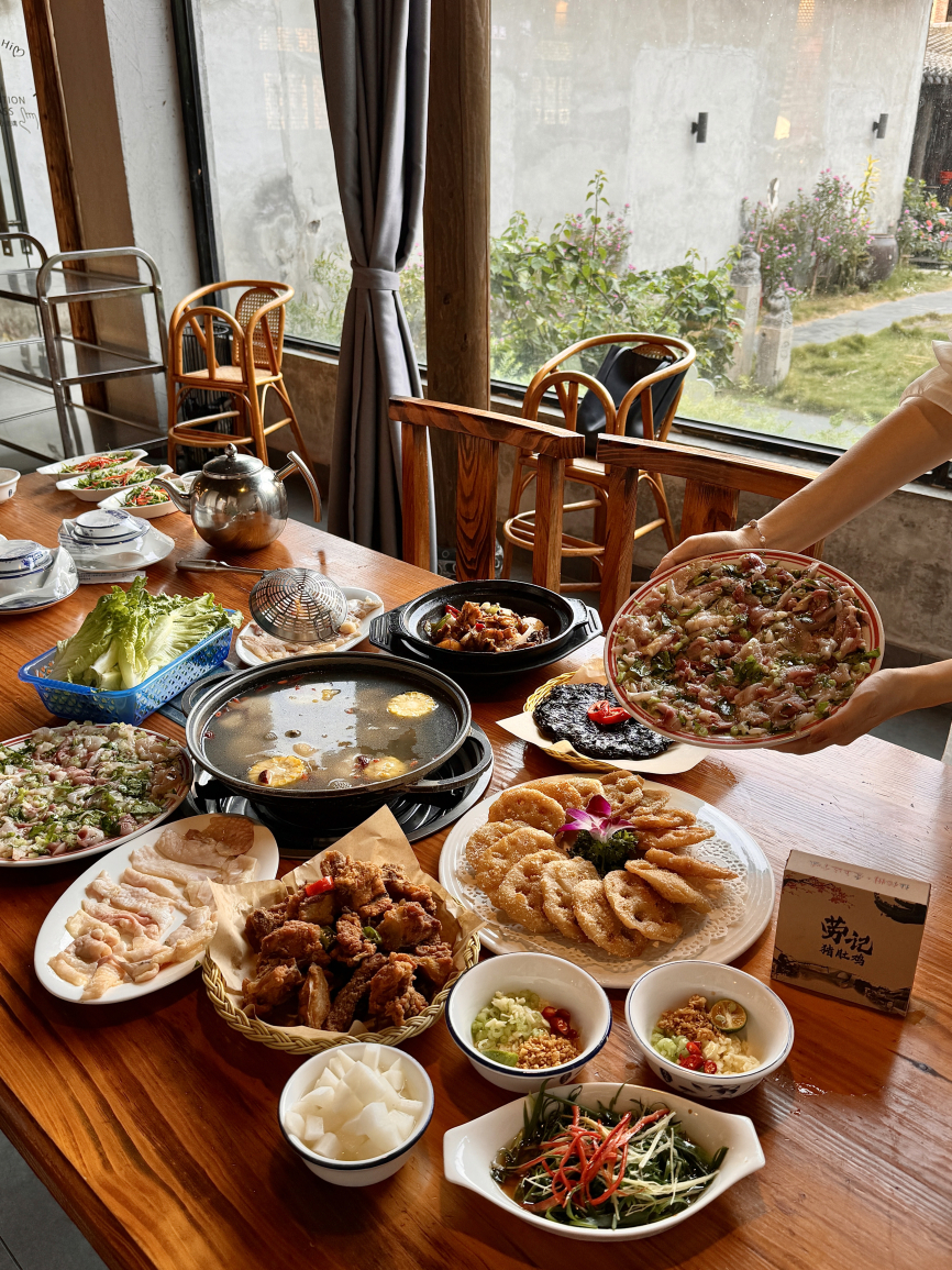 劳记猪肚鸡(城东店)