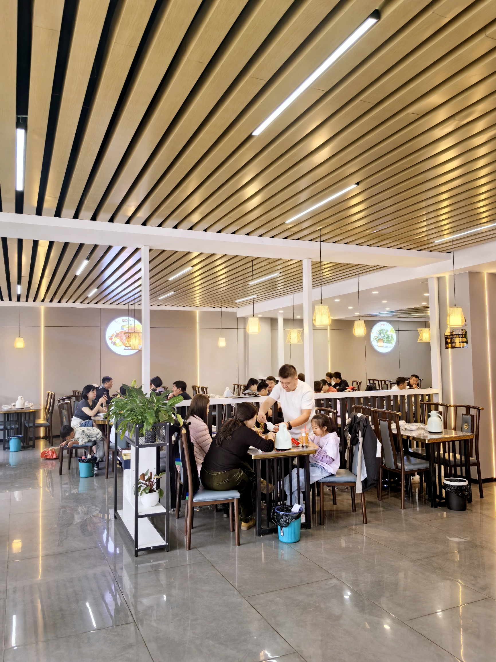 马路边边小饭桶(野三坡百里峡店)餐厅图片