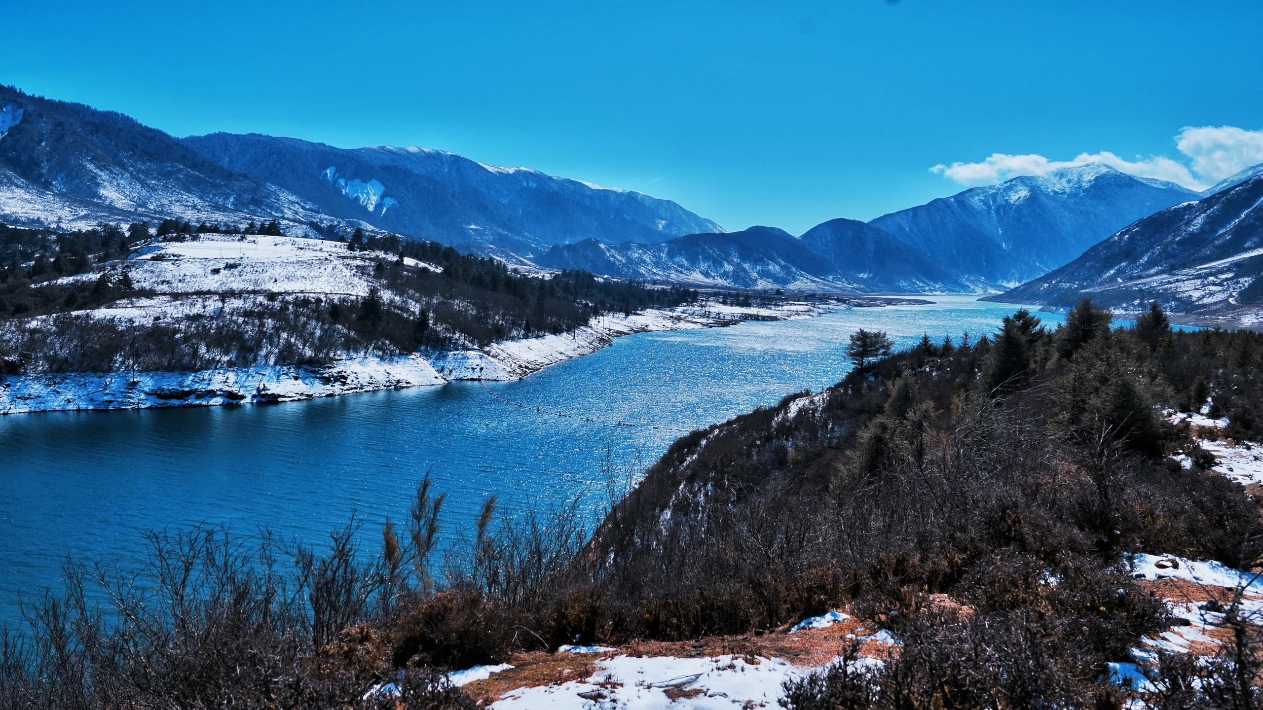 重庆至“小瑞士”：自驾七小时探秘四川冶勒湖