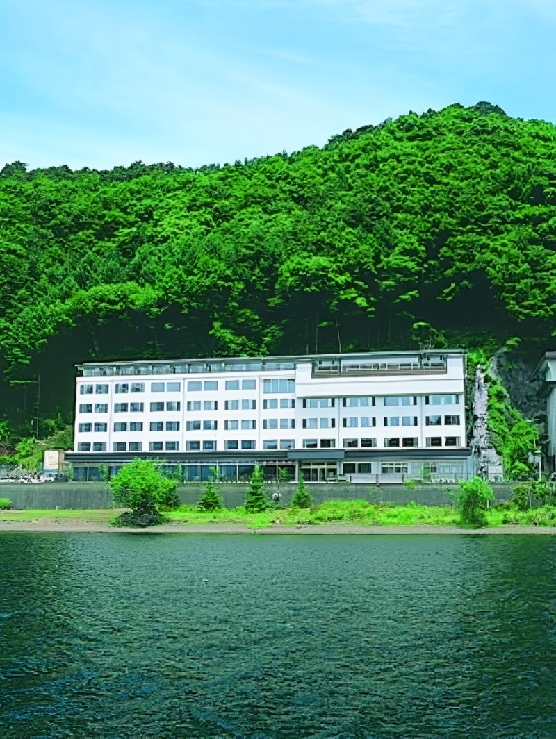 日本富士山下的J U E·佳住宿，富之湖酒店！