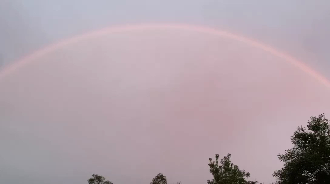 彩虹加日出好美啊 #雨过天晴见彩虹