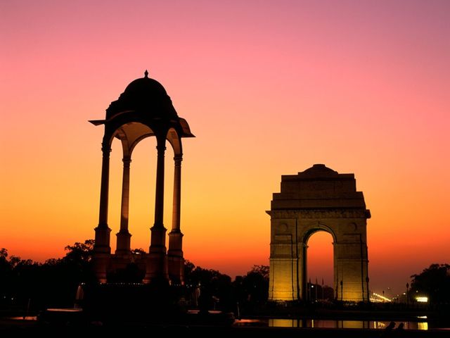 印度共和国首都 新德里（英语：New Delhi），是印度的首都及最大城市，全国政治和文化中心，也是