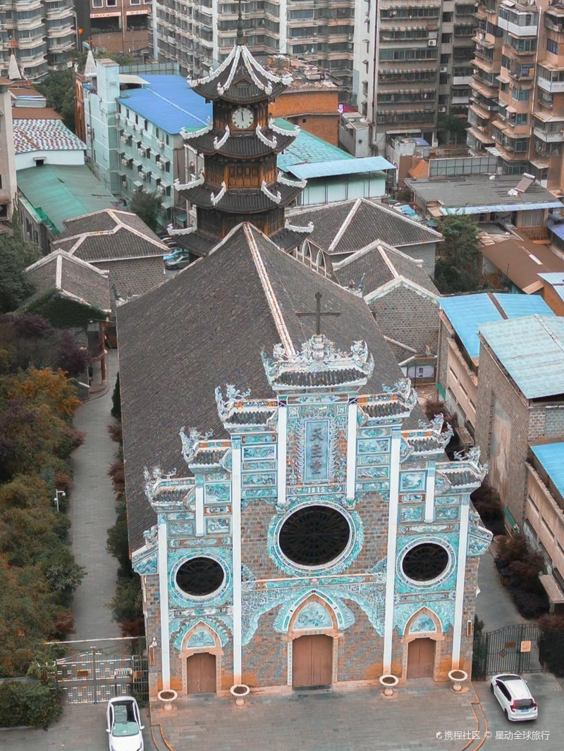 贵阳拍照天主堂，真的绝绝子，随便一拍都是大片