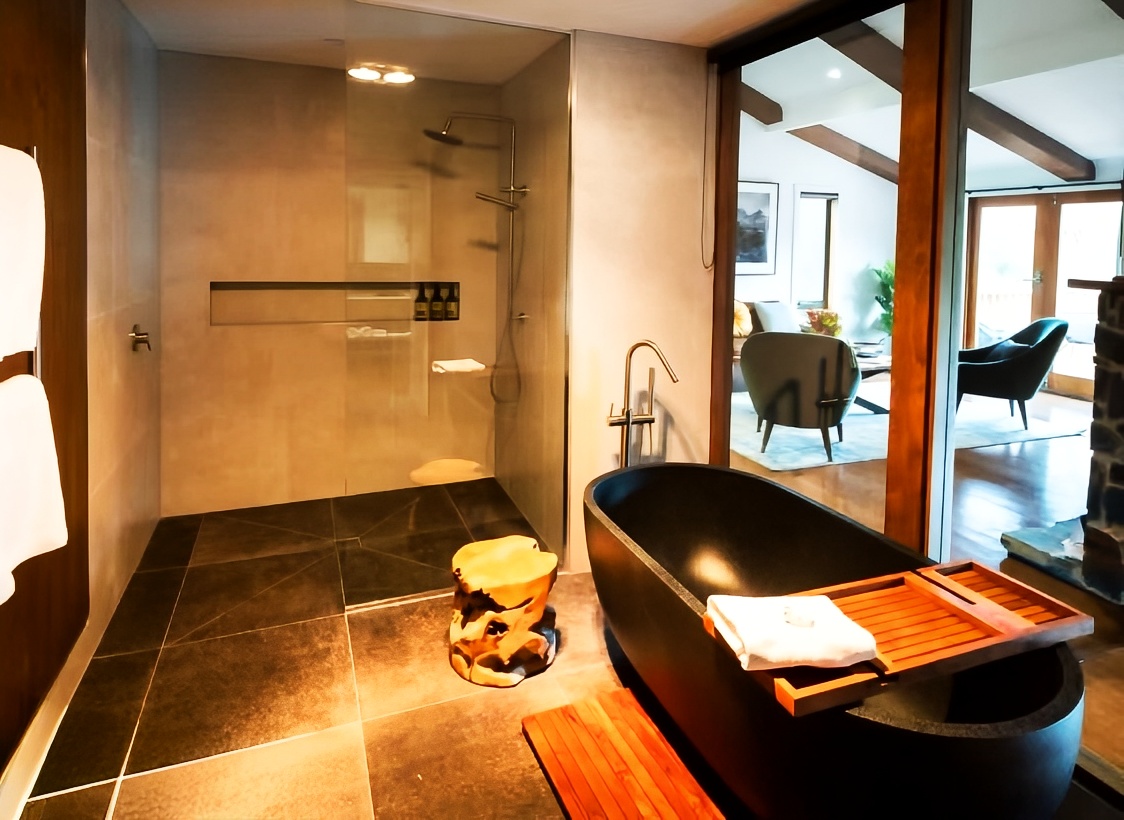 Peppers Cradle Mountain Lodge Tavern Bar & Bistro