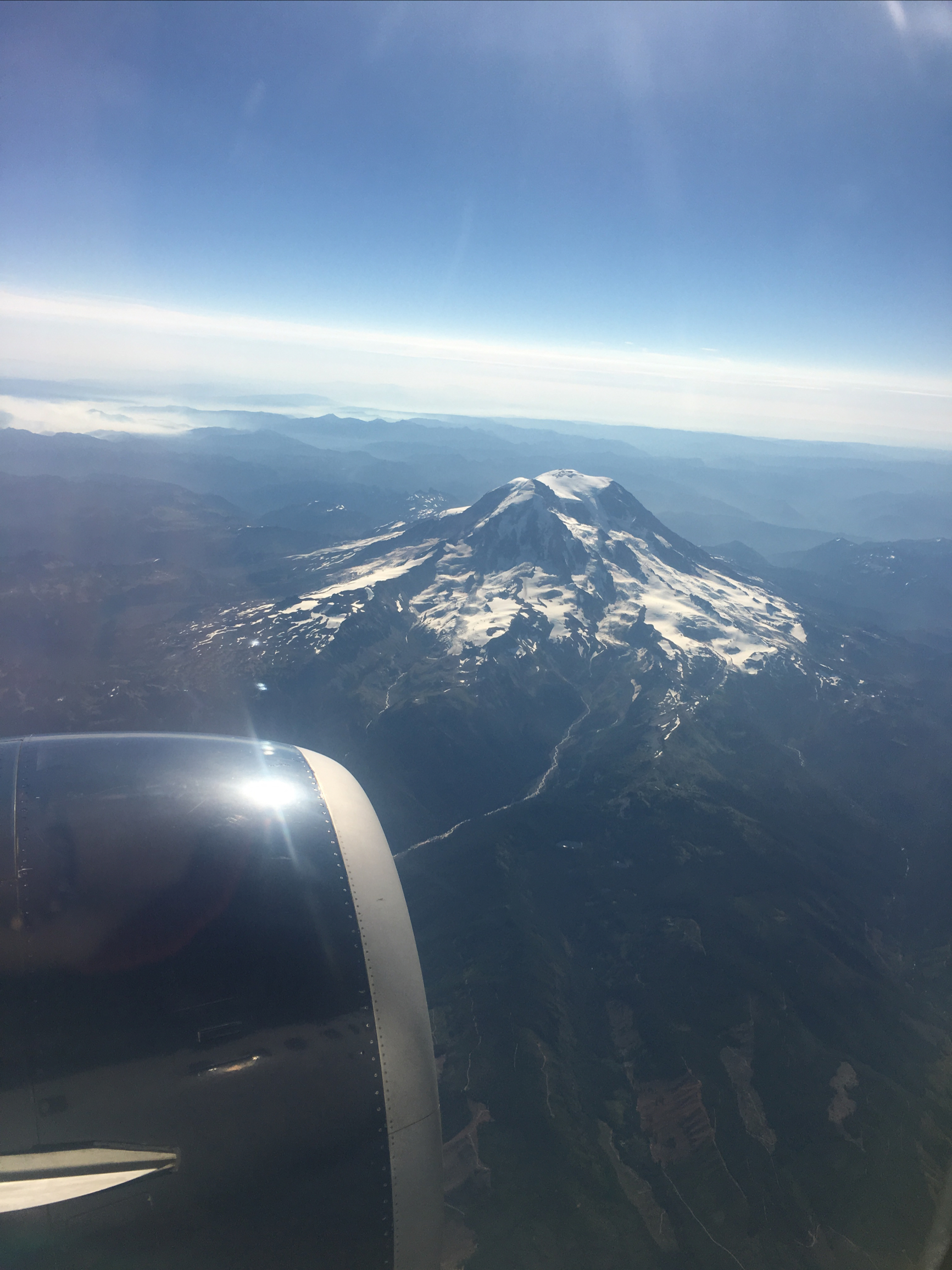 飞机上看雷尼尔雪山🏔️