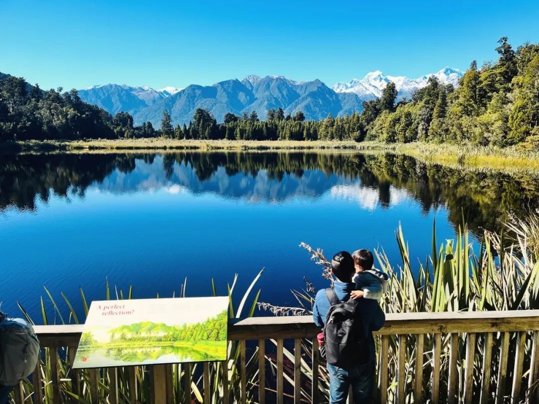 新西兰入门级徒步路线1️⃣ - 镜湖之美 三条新西兰入门级徒步路线推荐给带小朋友的家庭，或者喜欢轻徒