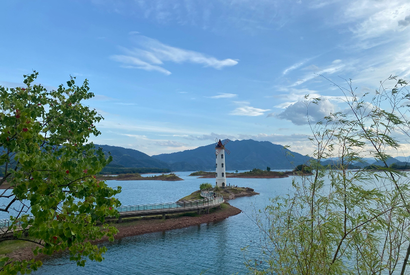 漫步浅山花园·畅享恣意舒适时光