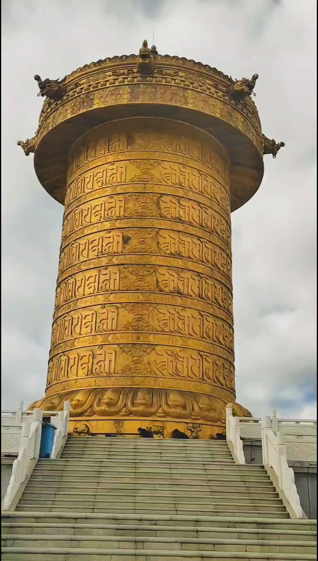 世界上最大的转经筒～娘玛寺