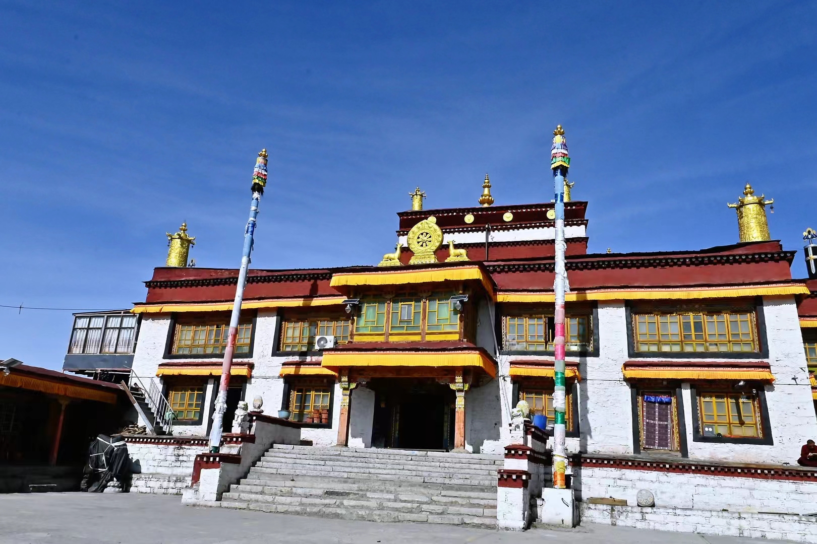 美哭了西藏小众寺庙-卡久寺庙