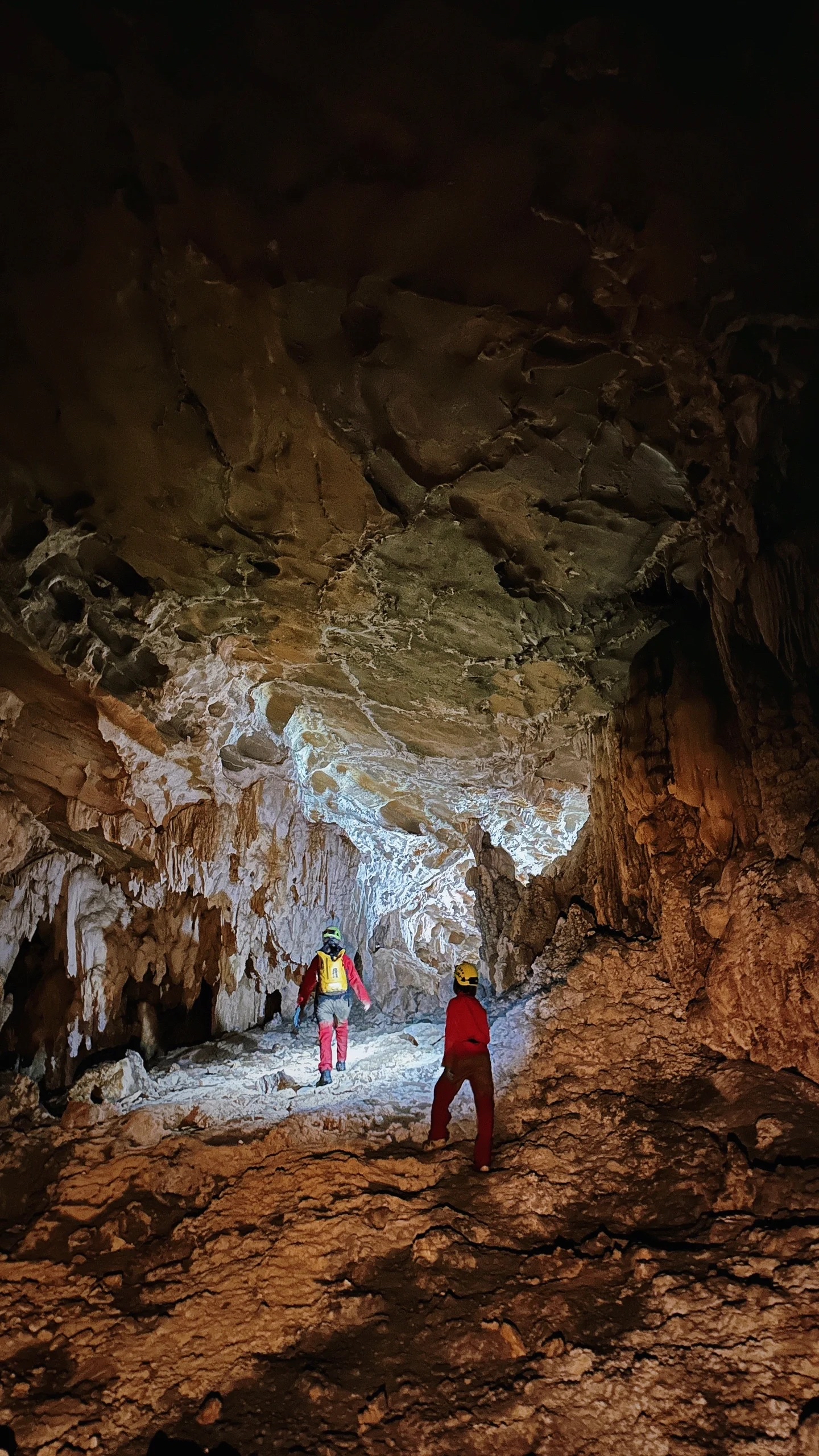 贵州｜探索贵州，发现隐藏的宝藏洞穴！ 🧗小众线路💫