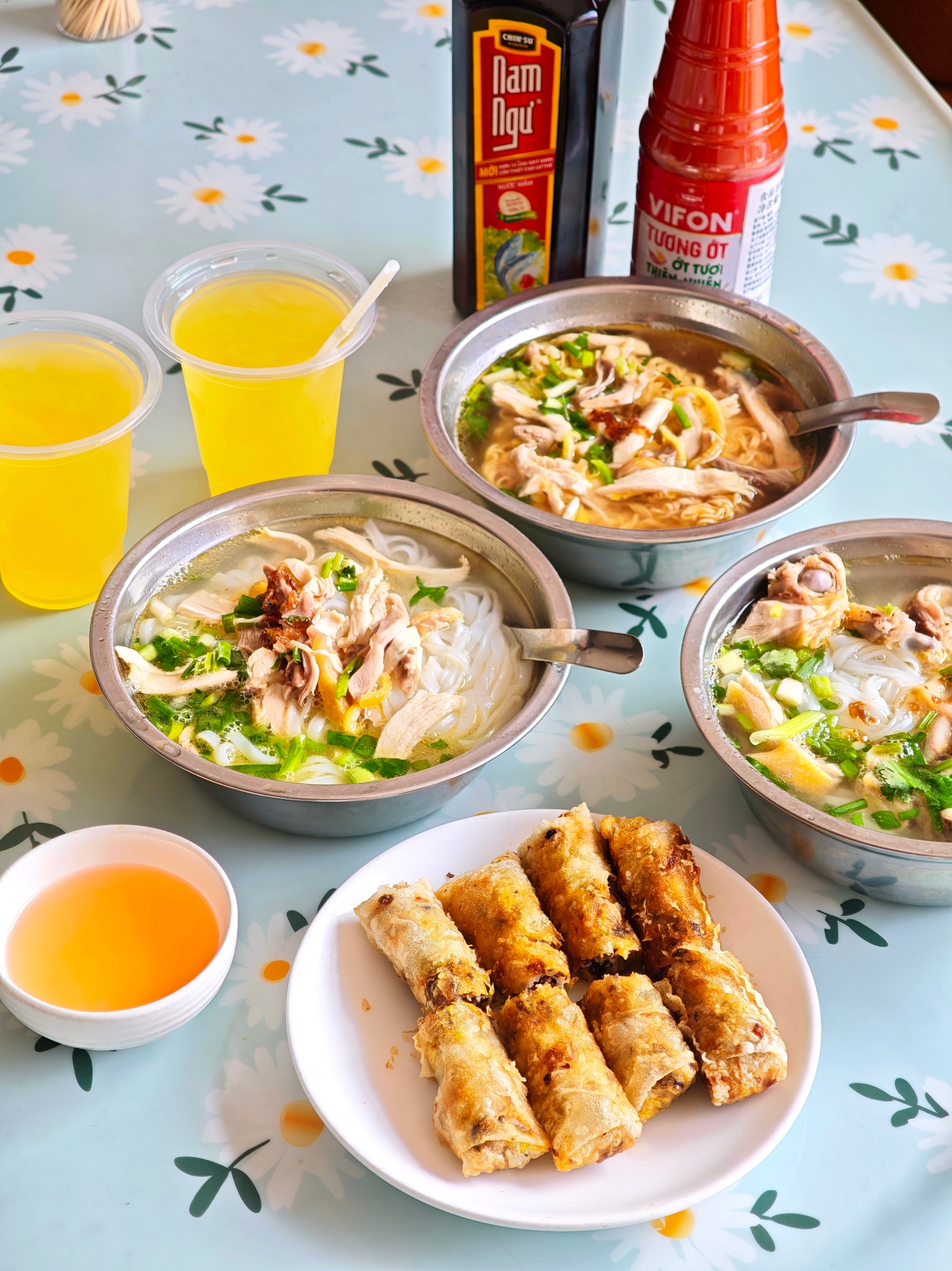 春华越南鸡粉店