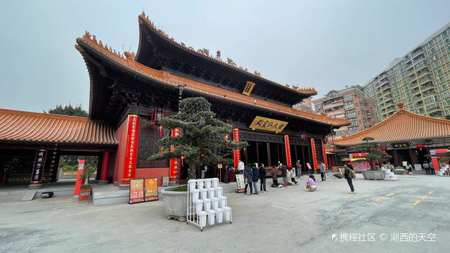 "有求必应"的广州黄大仙祠