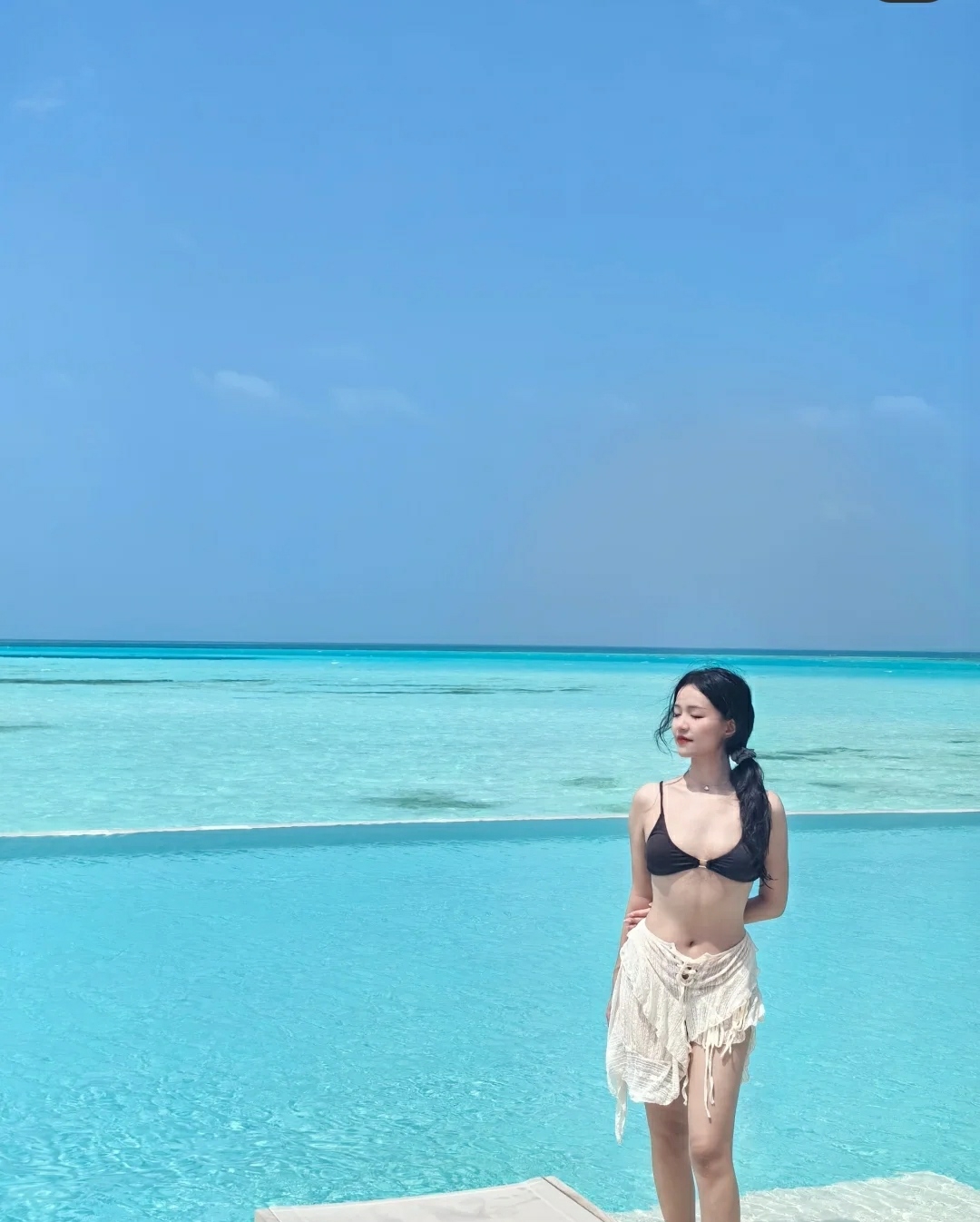 蓝色天堂邂逅：马尔代夫海滩的无限魅力之旅