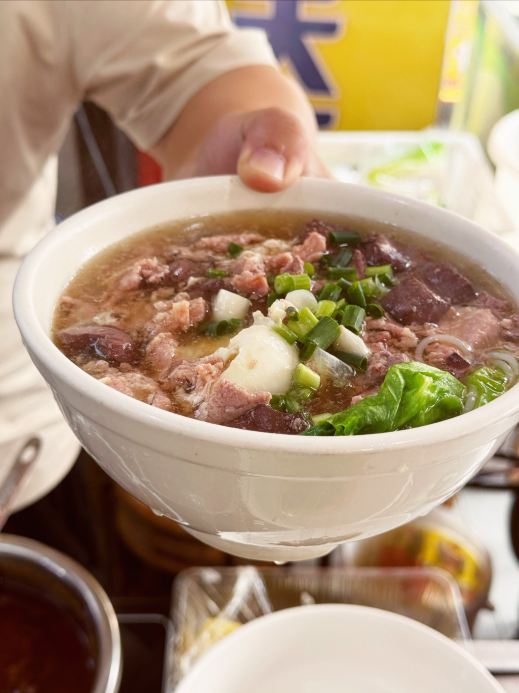 贺记老长沙原味粉店(建湘路店)