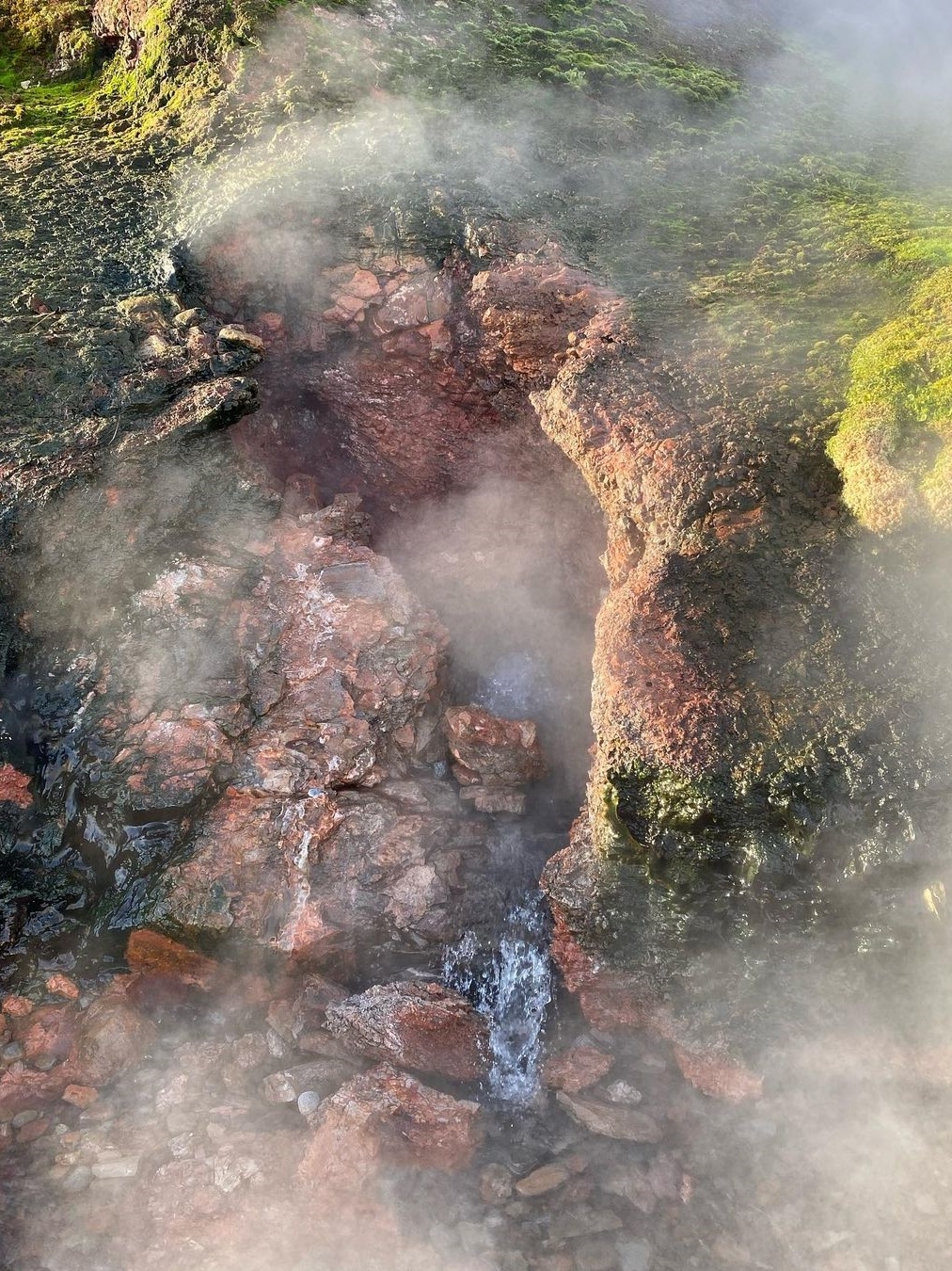冰岛超美自然温泉——德尔达图赫菲温泉
