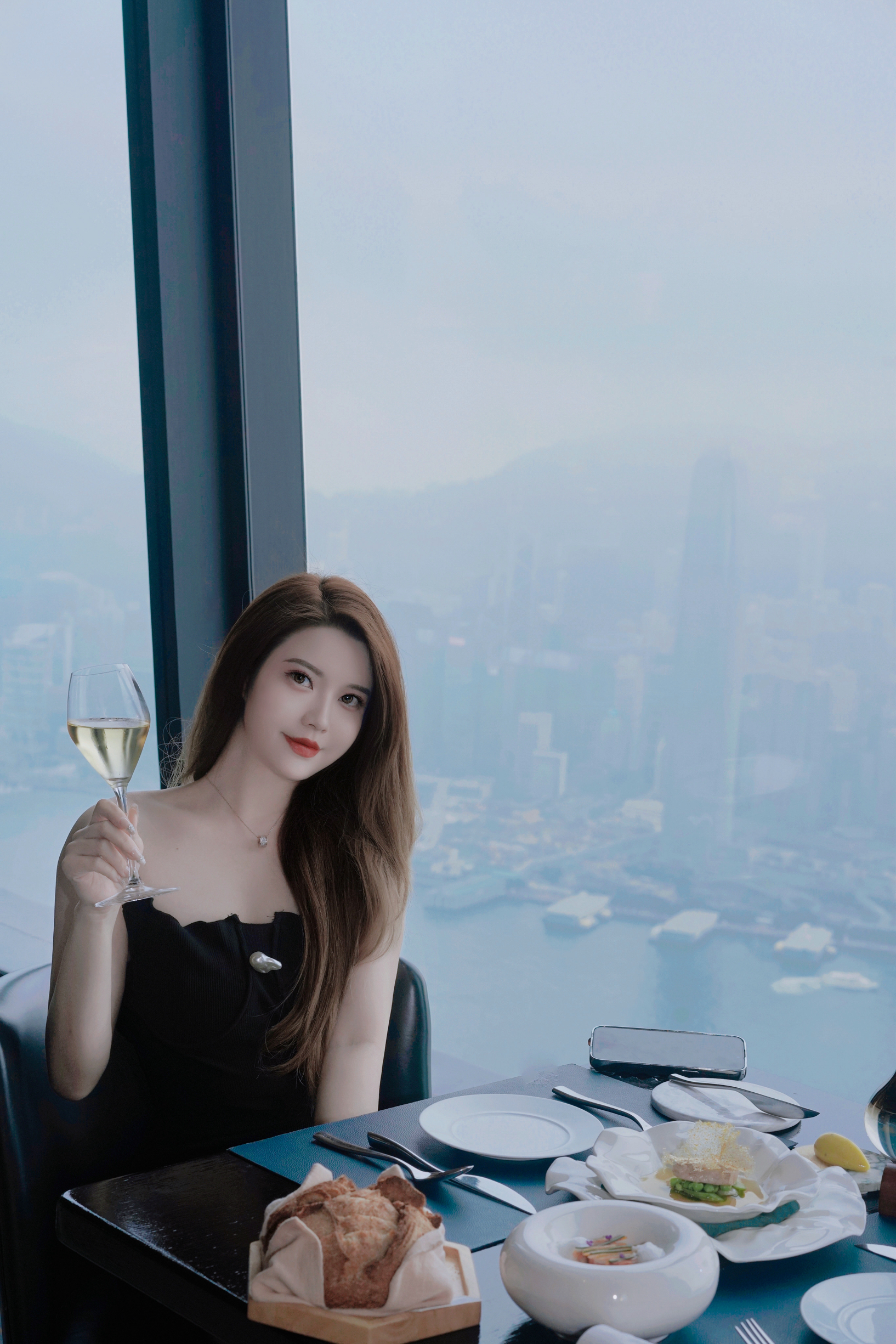 🇭🇰香港101层云端上的餐厅🌊俯瞰维港海景！