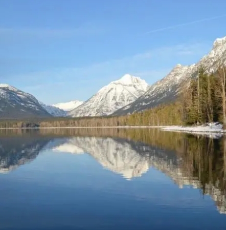 麦当劳湖（McDonald Lake）是美国蒙大拿州位于冰川国家公园（Glacier Nationa
