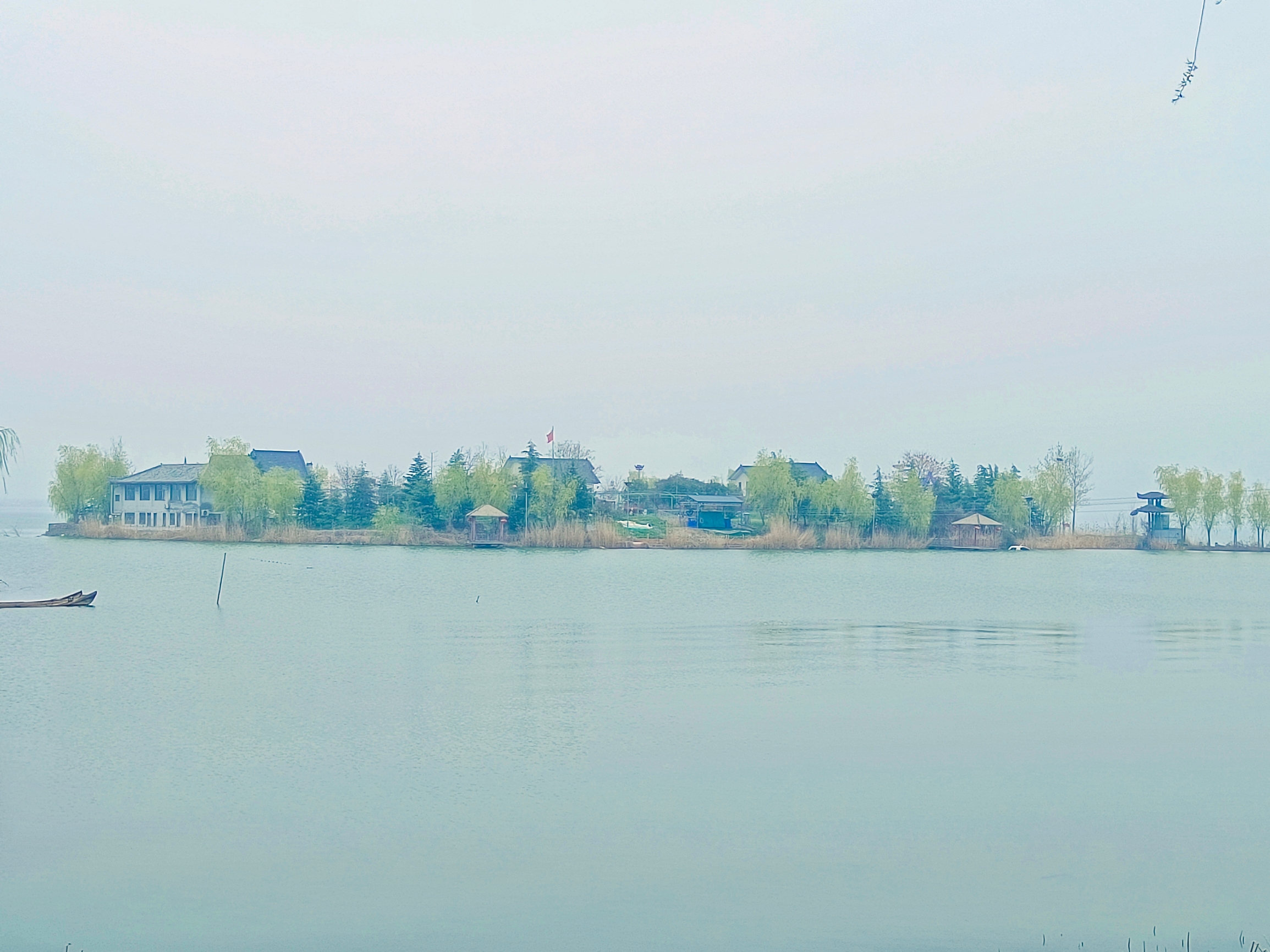 浮龙湖