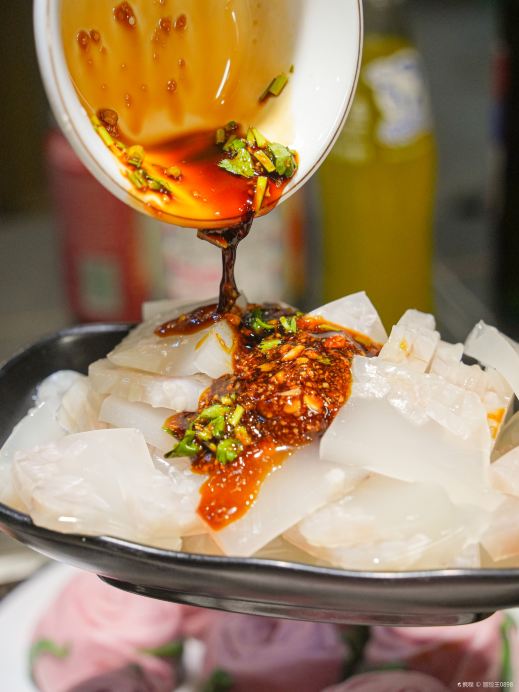 众品居铁锅炖(海甸岛店)