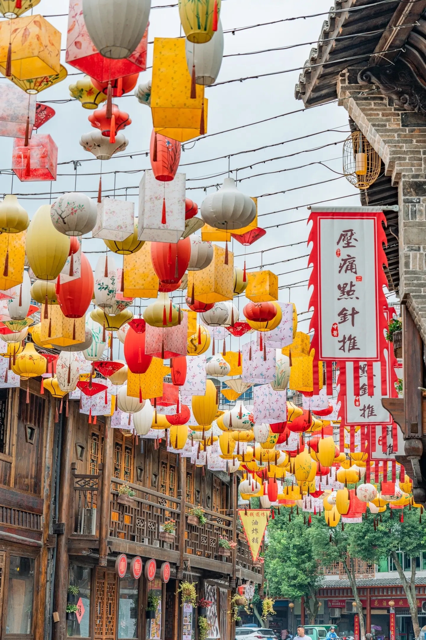 📍来吉安必去的地方。来吉安怎么能不去恩江古城逛逛呢，游历史街区、尝特色美食。一步迈进历史，一日穿越千