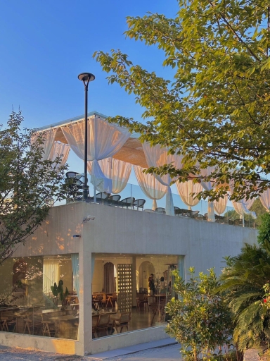 lalaland远山坐忘 落日餐厅团建.家宴宴请.草坪婚礼.求婚派对(龙泉山店)