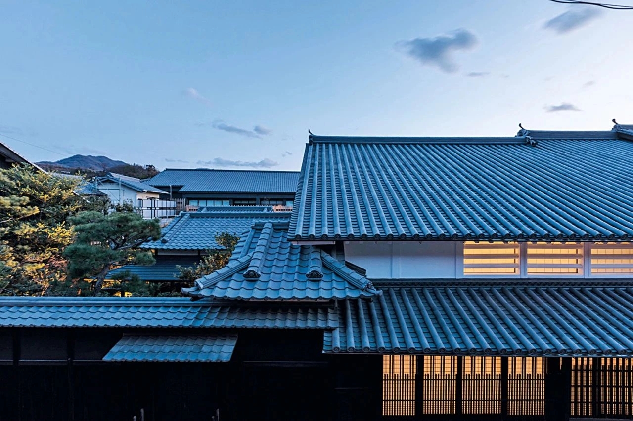 广岛 Ikuchijima 岛上的奢华极简，将传统日式宅邸